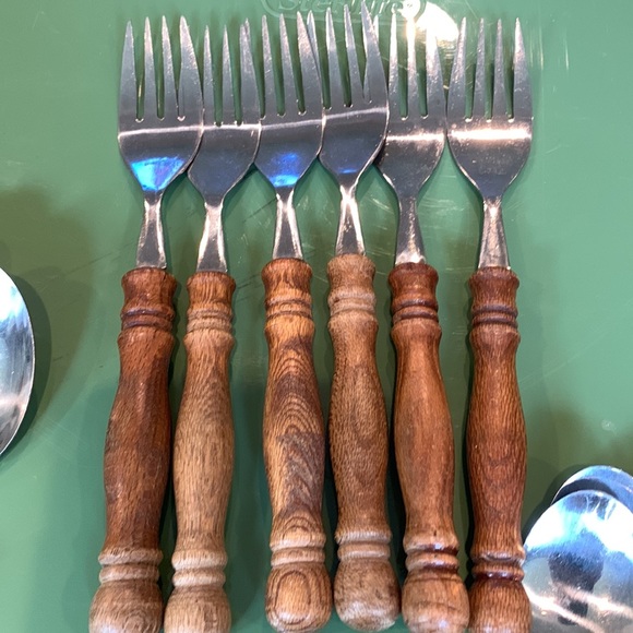 VTG MCM Taiwan stainless steel wood Utensils fork spoon knife 36 pc silverware - Picture 3 of 9